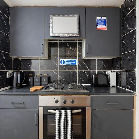 2A - Bright & Airy 2 Bed Flat - 20 Mins To Central Лондон Екстер'єр фото