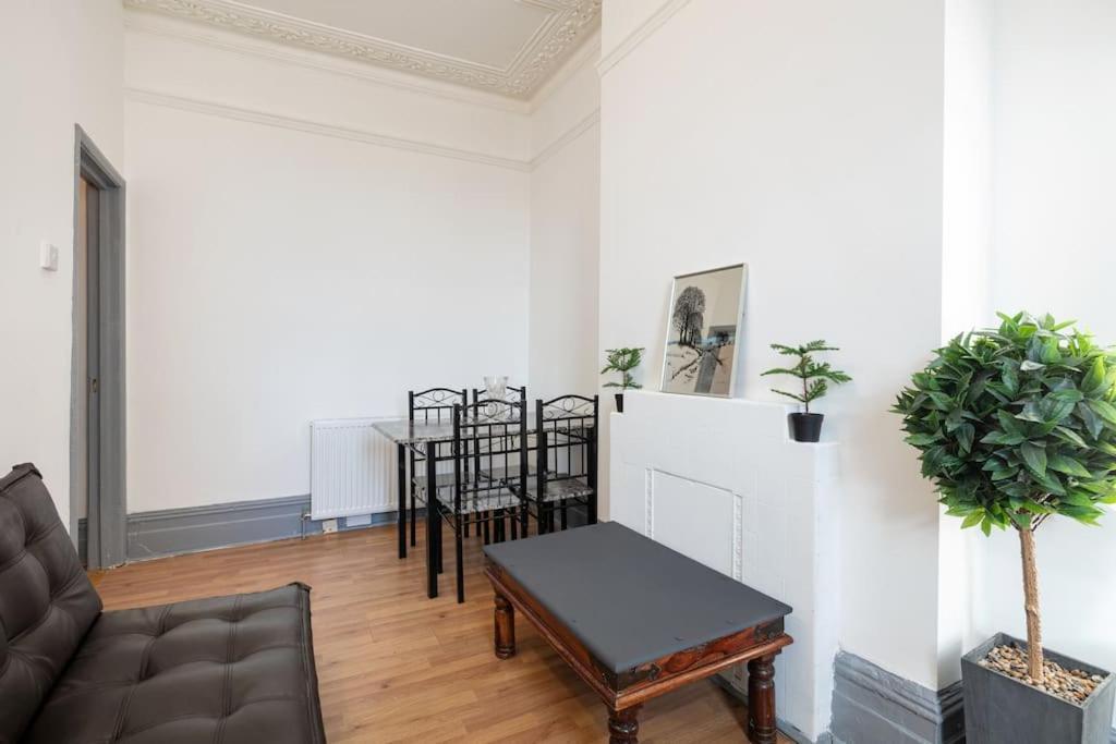 2A - Bright & Airy 2 Bed Flat - 20 Mins To Central Лондон Екстер'єр фото