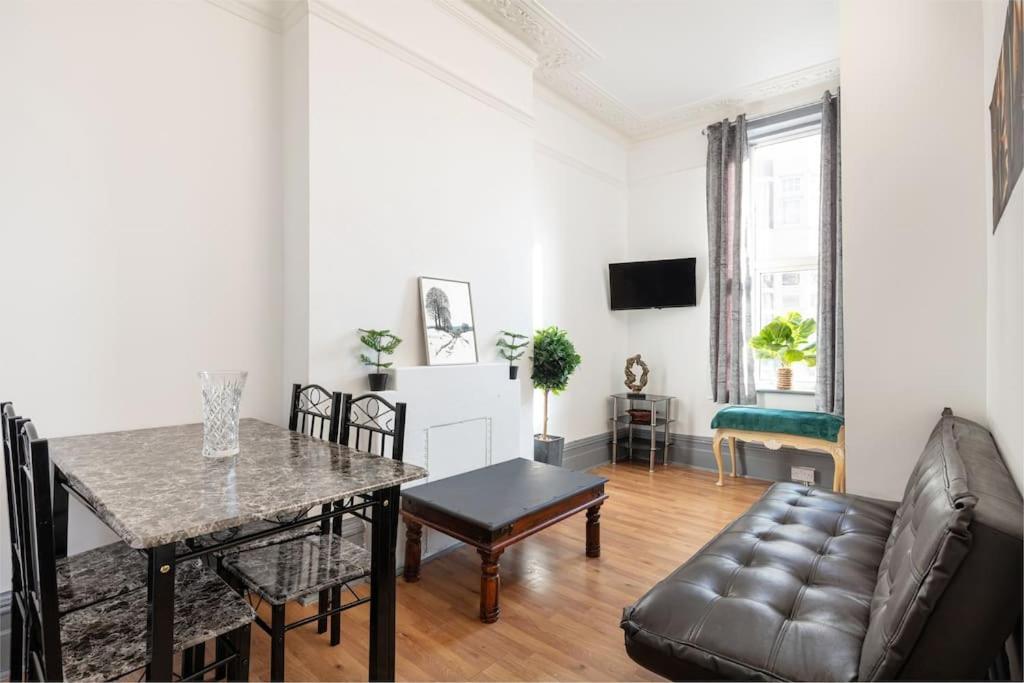2A - Bright & Airy 2 Bed Flat - 20 Mins To Central Лондон Екстер'єр фото